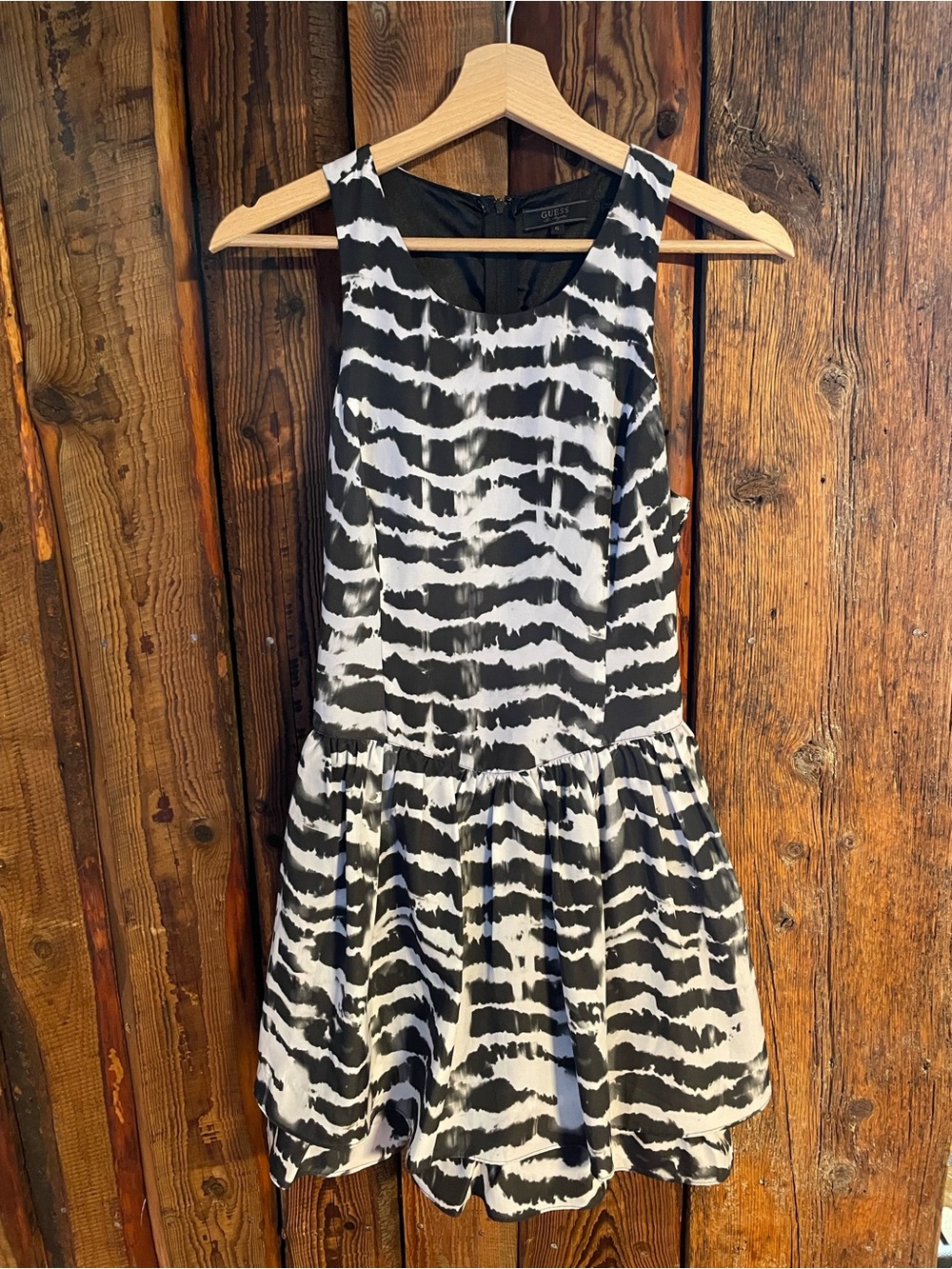 Guess Black & White Abstract Print Sleeveless Mini Dress